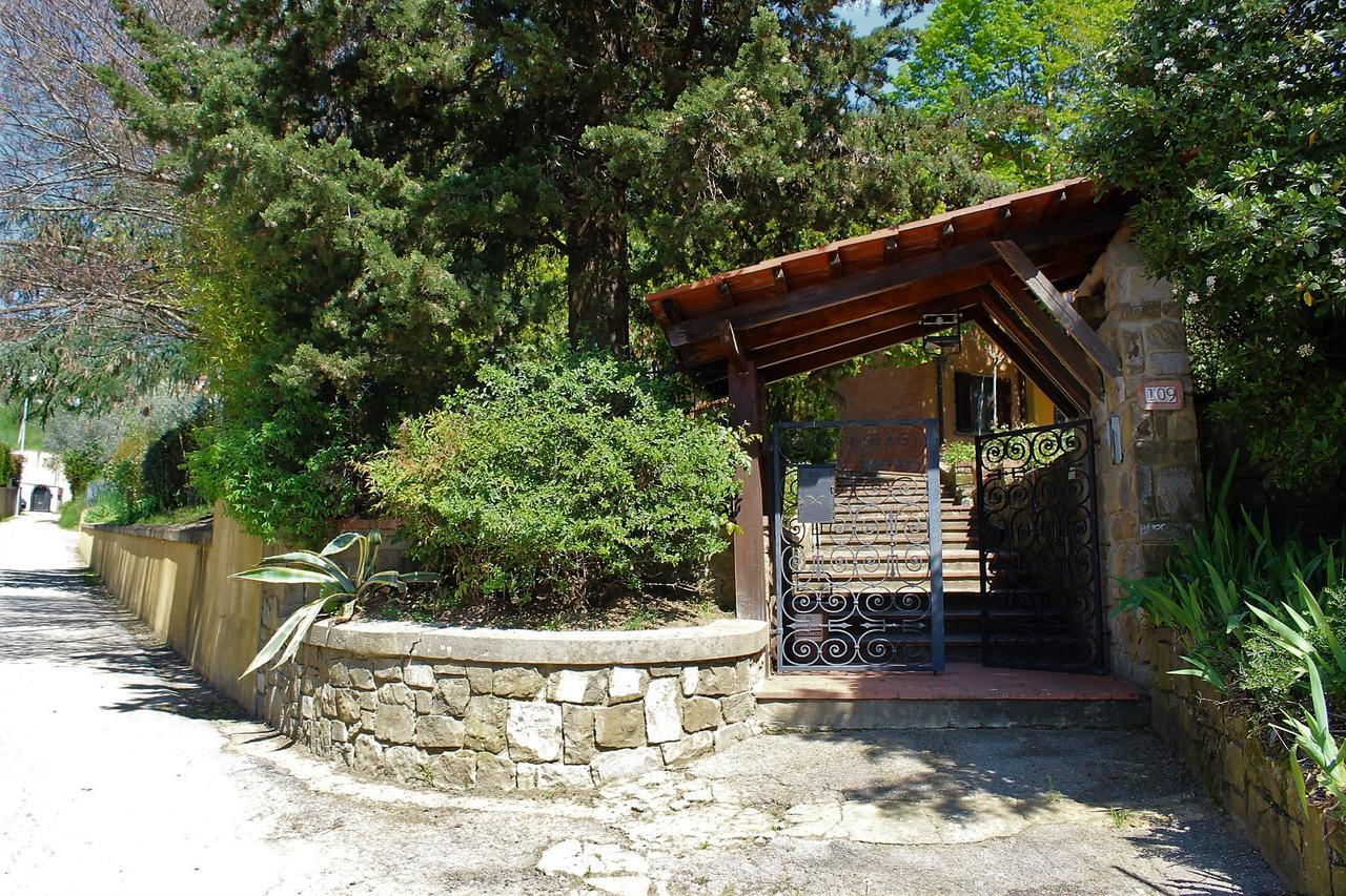Guardalaluna Villa Pian di Scò Esterno foto
