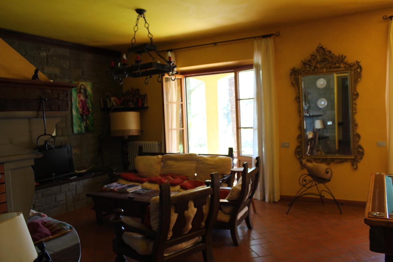 Guardalaluna Villa Pian di Scò Esterno foto